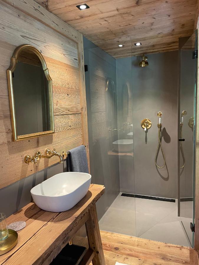 Alpen Charme - Chalet D'Hotes Et Spa Gsteig 外观 照片
