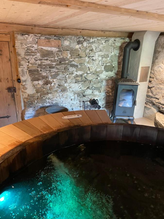 Alpen Charme - Chalet D'Hotes Et Spa Gsteig 外观 照片