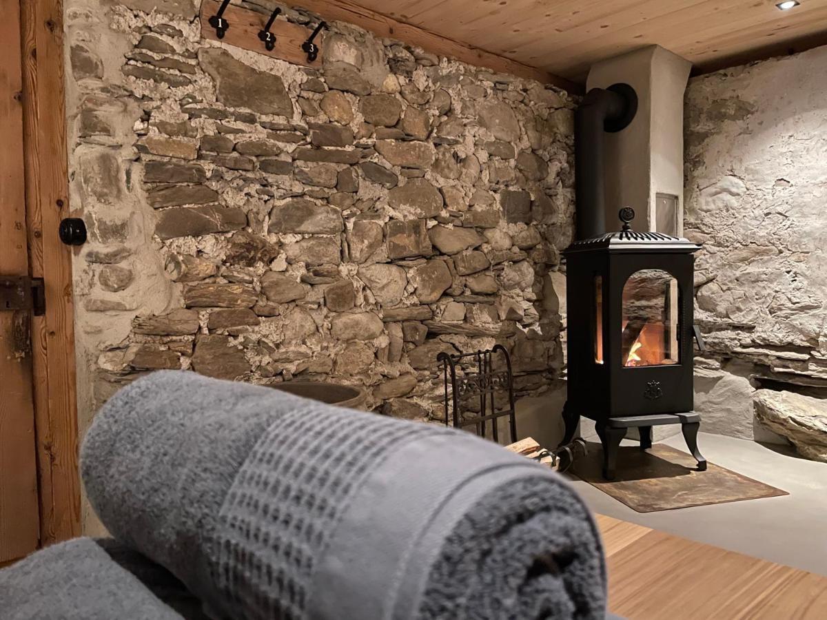 Alpen Charme - Chalet D'Hotes Et Spa Gsteig 外观 照片